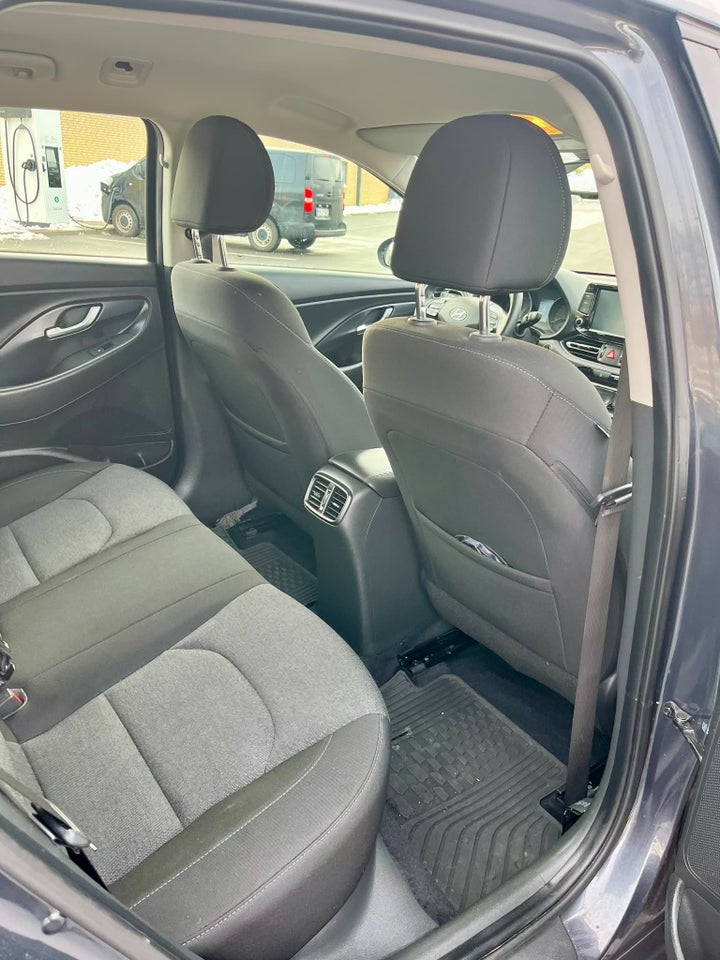 Hyundai i30 1,0 T-GDi Essential stc. 5d