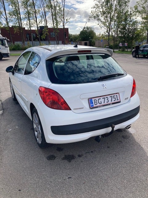 Peugeot 207 1,6 S16 3d