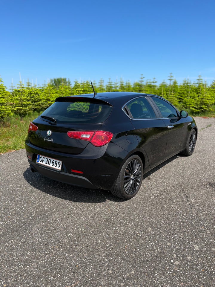 Alfa Romeo Giulietta 1,4 M-Air 170 Distinctive 5d