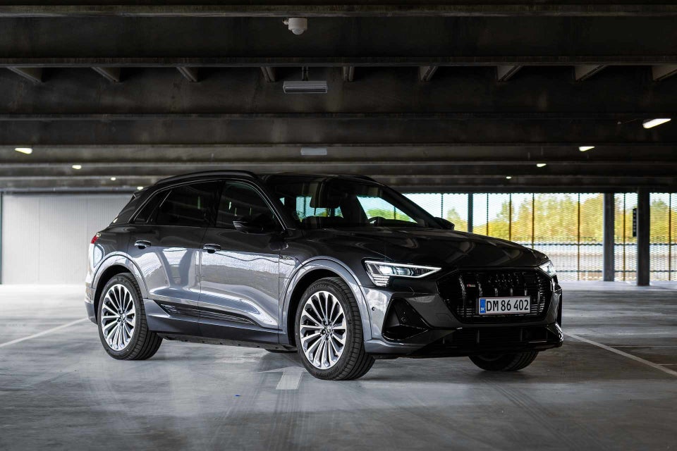 Audi e-tron 55 quattro 5d