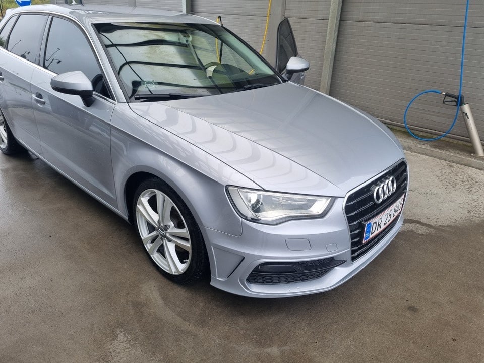 Audi A3 2,0 TDi 150 Ambition Sportback S-tr. 5d