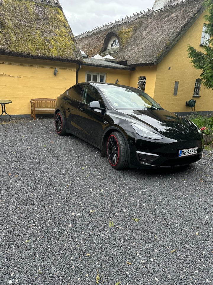Tesla Model Y Performance AWD 5d