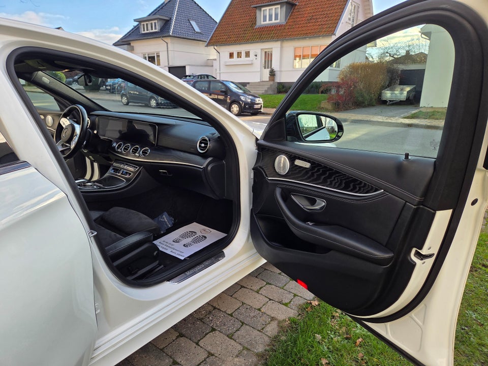 Mercedes E300 e 2,0 AMG Line aut. 4d