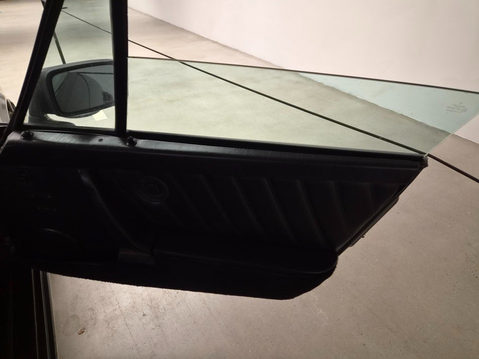 Porsche 911 3,2 Carrera Cabriolet 2d