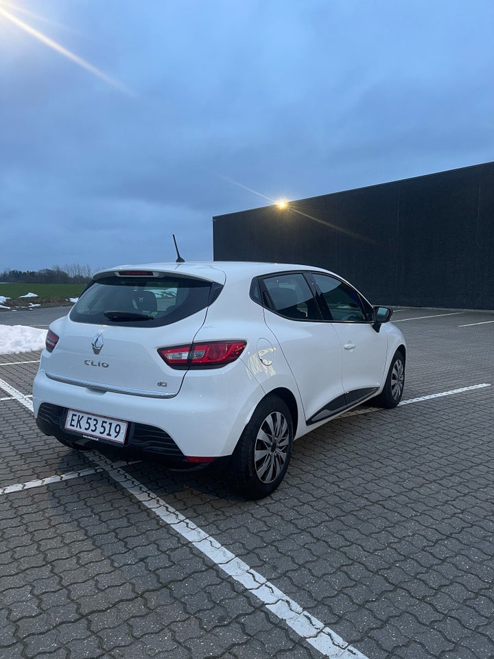 Renault Clio IV 1,5 dCi 75 Expression 5d