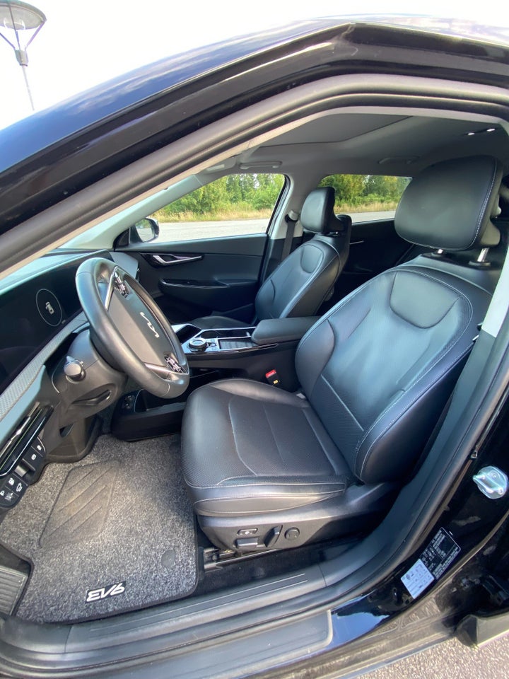 Kia EV6 77 Long Range Upgrade 5d