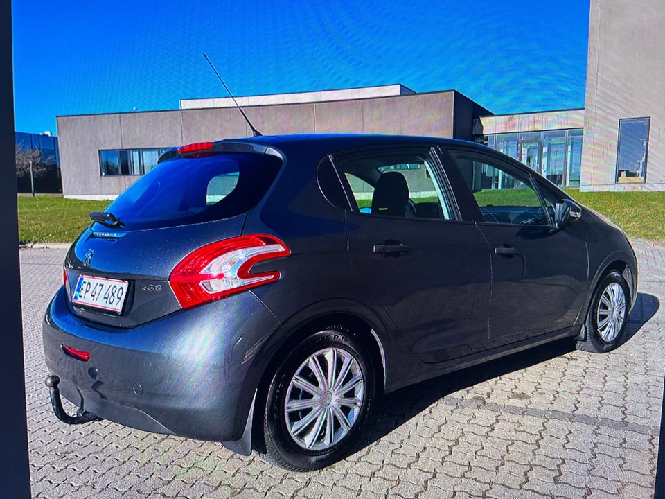 Peugeot 208 1,0 VTi Access 5d
