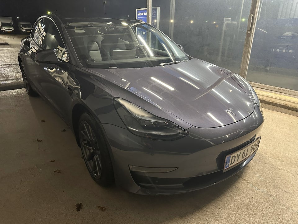 Tesla Model 3 Long Range AWD 4d