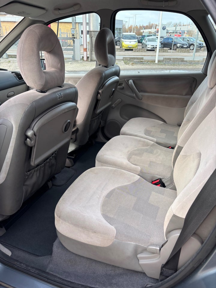 Citroën Xsara Picasso 1,8i 16V Prestige 5d