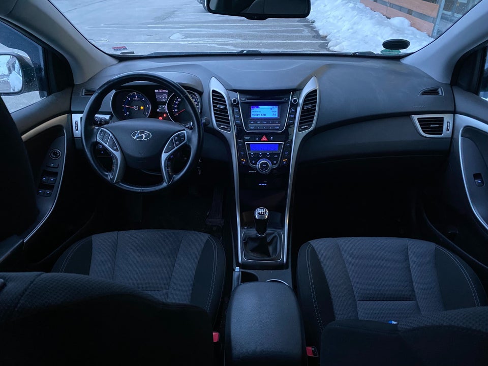 Hyundai i30 1,6 CRDi 110 5d