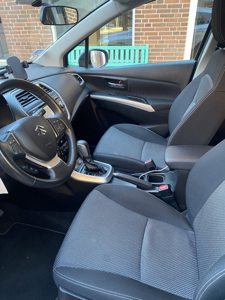 Suzuki S-Cross 1,6 Active CVT 5d