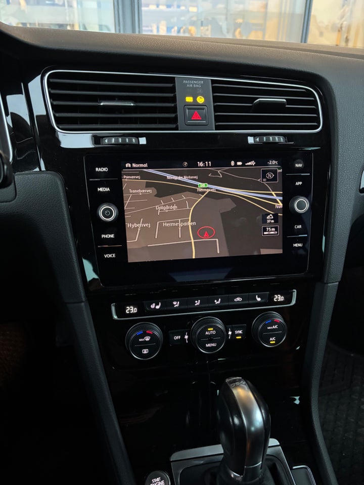 VW Golf VII 1,5 TSi 150 Highline DSG Van 5d