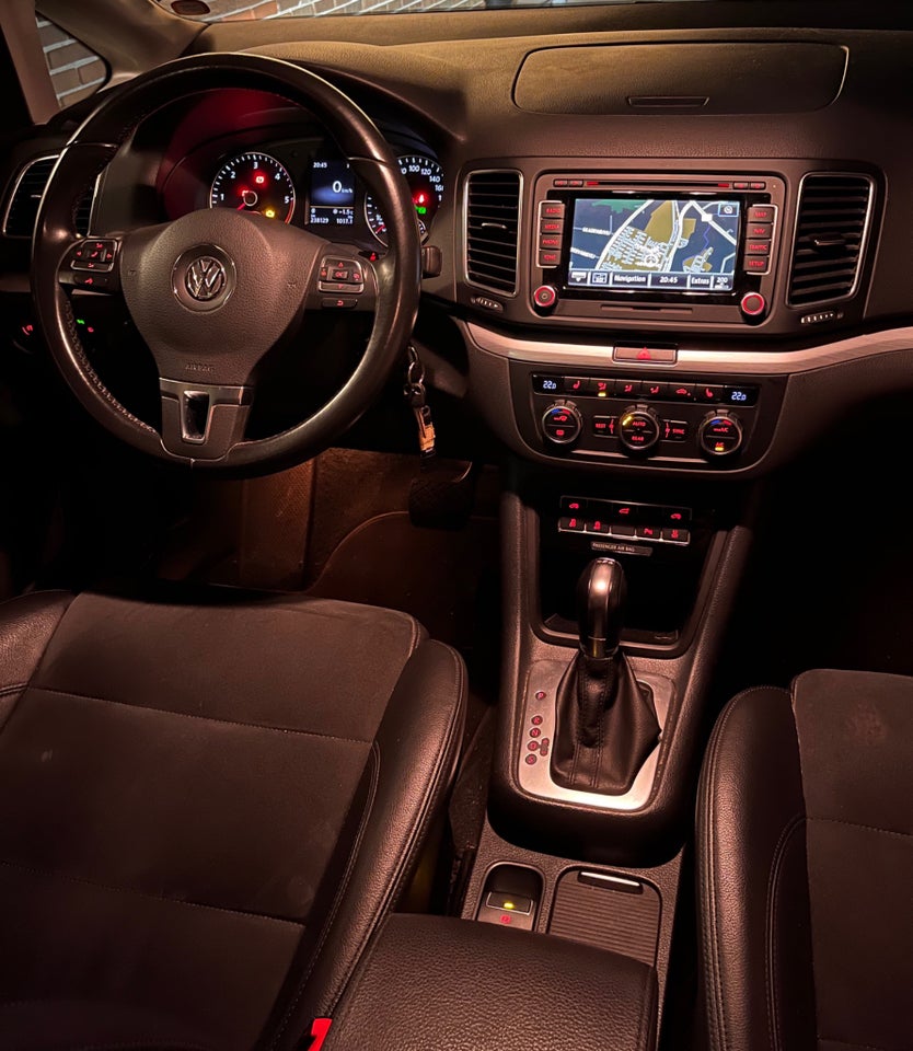 VW Sharan 2,0 TDi 140 Highline DSG BMT 7prs 5d