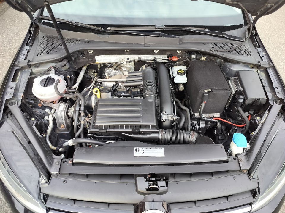 VW Golf VII 1,4 TSi 125 Comfortline BMT 5d