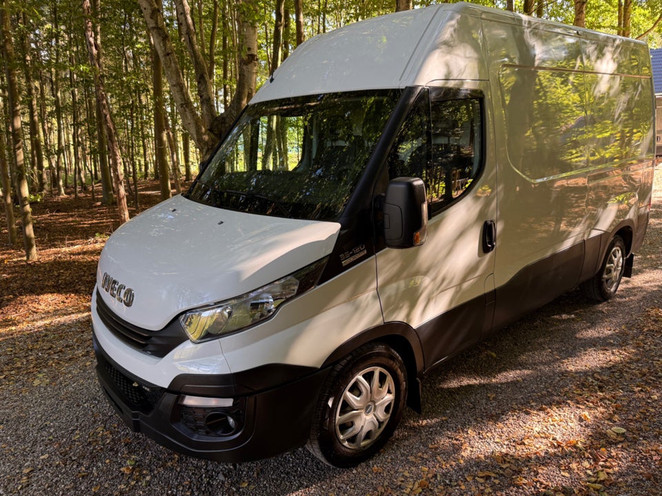 Iveco Daily 2,3 35S12 10,8m³ Van AG8