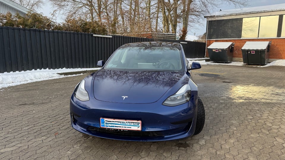 Tesla Model 3 Standard Range+ RWD 4d