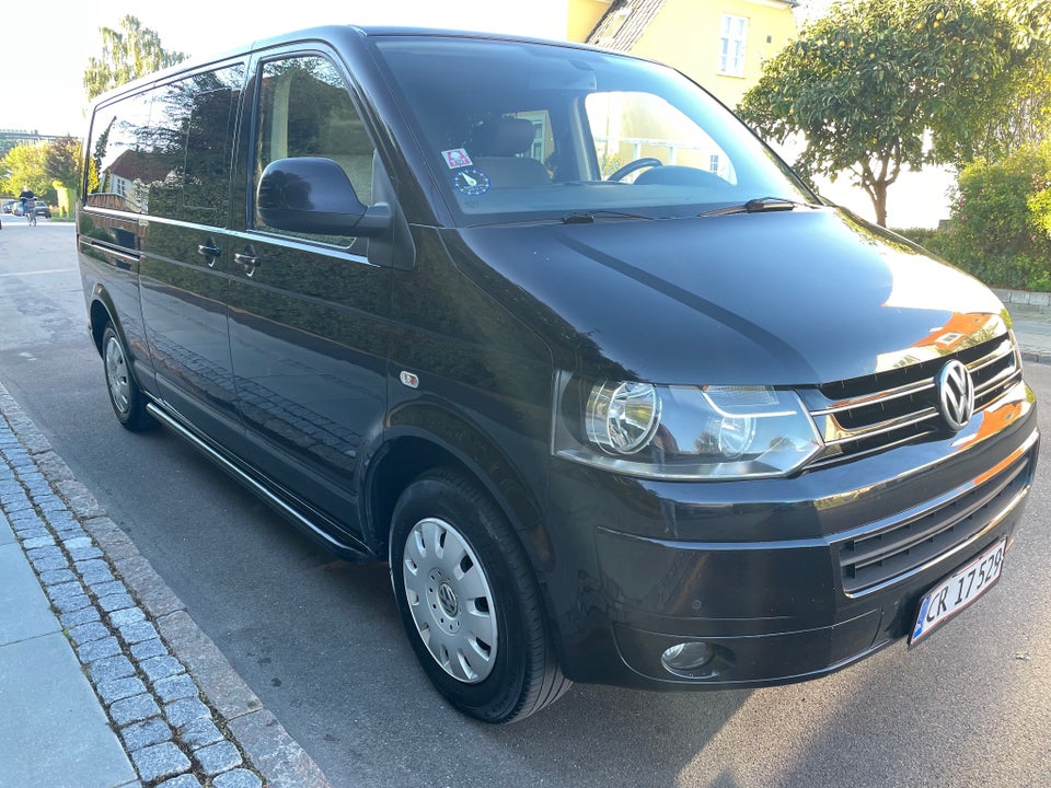 VW Caravelle 2,0 TDi 140 Comfortline DSG lang 4d