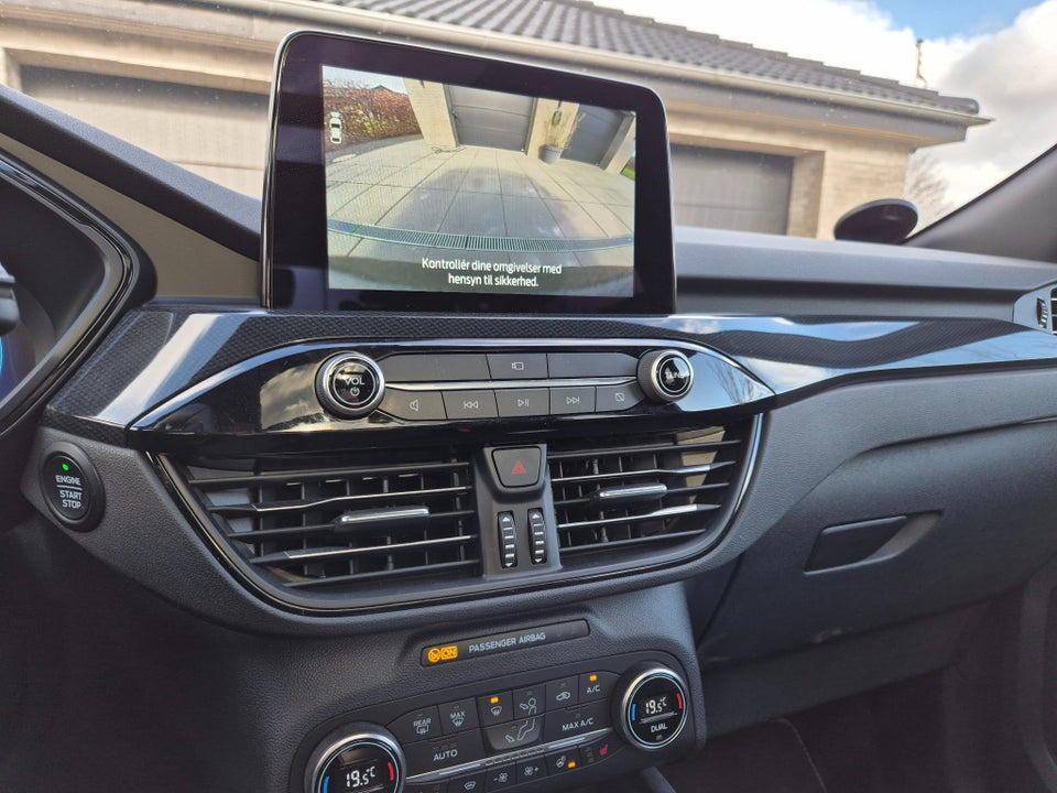 Ford Kuga 2,5 PHEV ST-Line CVT 5d