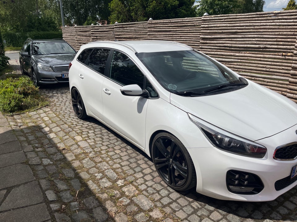 Kia Ceed 1,6 CRDi 136 GT-Line DCT 5d