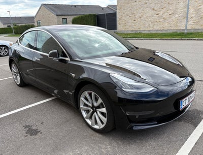 Tesla Model 3  Long Range AWD 4d