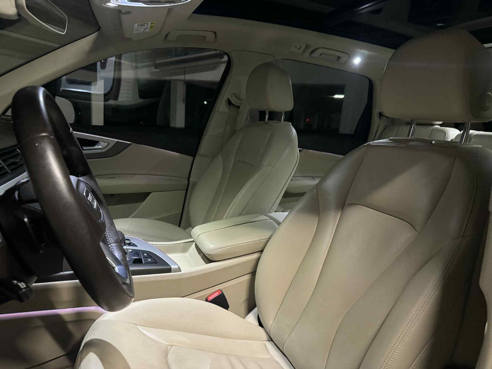Audi Q7 3,0 TDi 272 quattro Tiptr. 7prs 5d