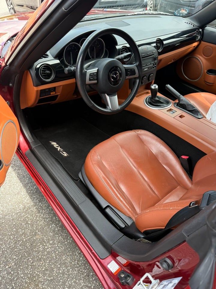Mazda MX-5 2,0 Roadster Coupé 2d
