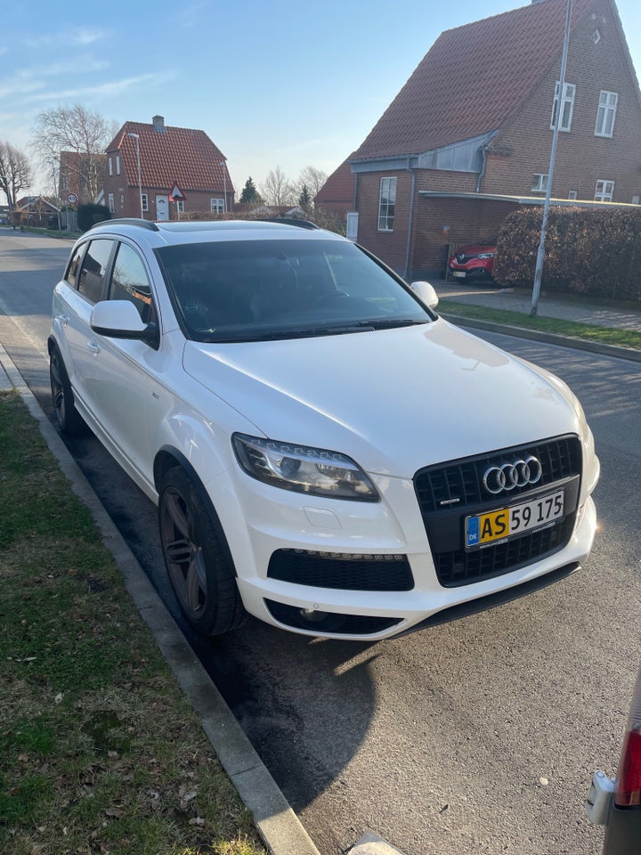 Audi Q7 3,0 TFSi quattro Tiptr. Van 5d