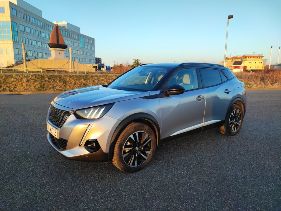 Peugeot e-2008 50 GT Pack 5d