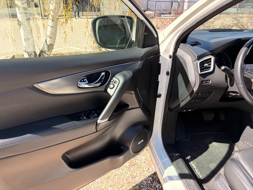 Nissan Qashqai 1,3 Dig-T 160 Tekna DCT 5d