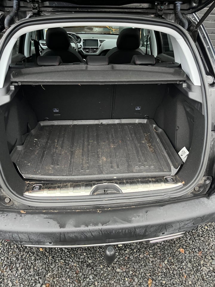 Peugeot 2008 1,2 PureTech 110 GT Line Sky EAT6 5d