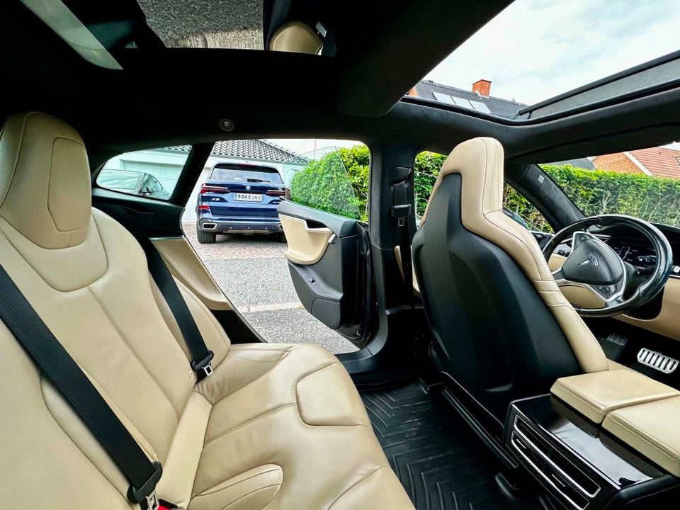 Tesla Model S P90D 5d