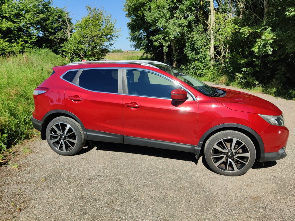 Nissan Qashqai 1,2 Dig-T 115 Tekna 5d