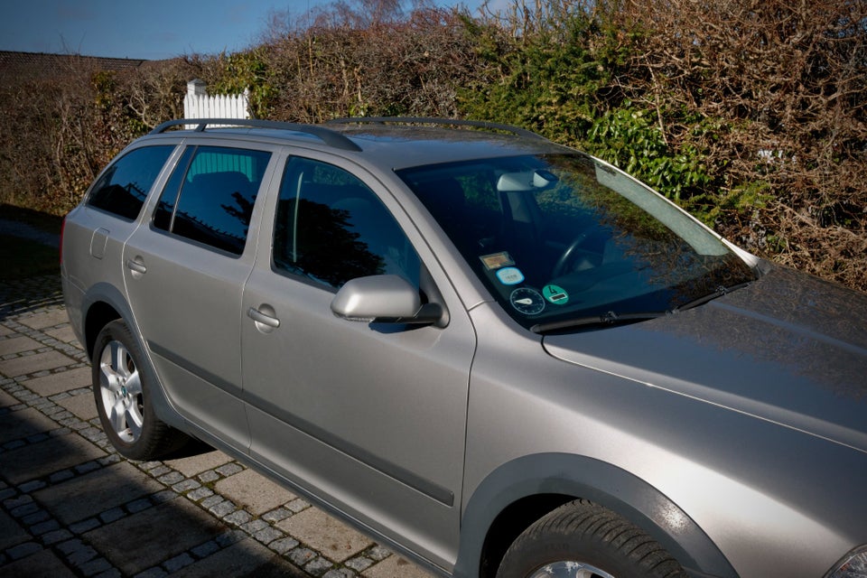 Skoda Octavia Scout 2,0 FSi 4x4 5d