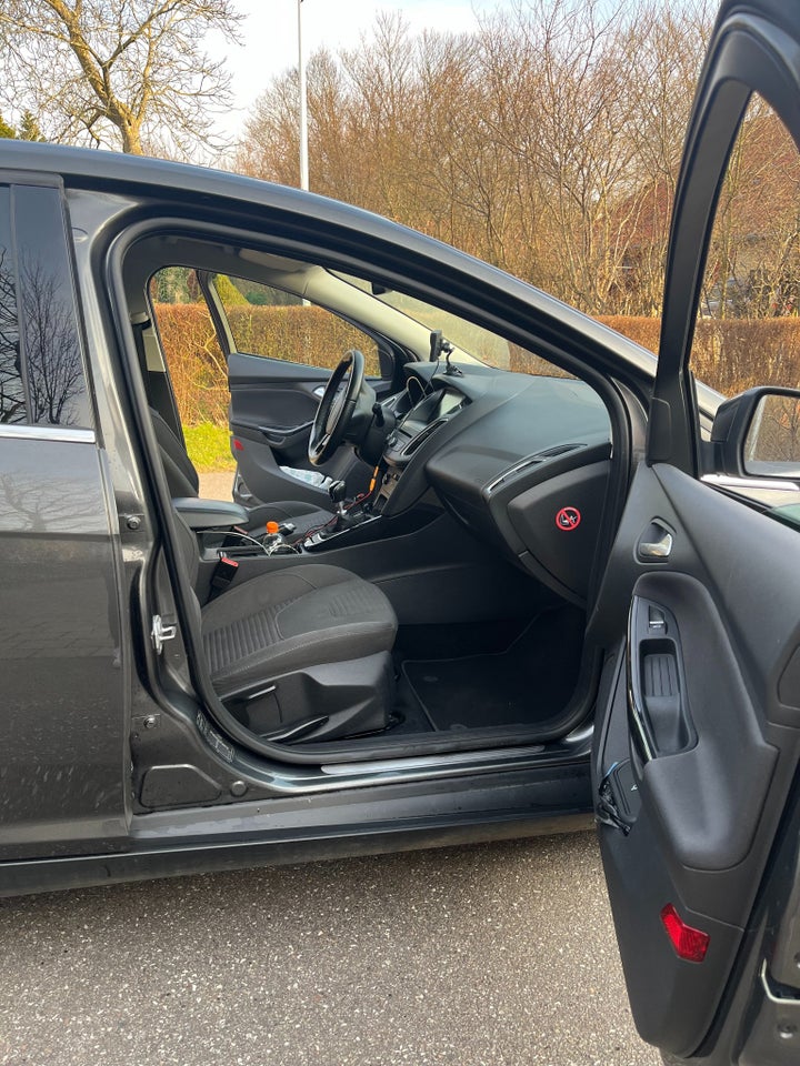 Ford Focus 1,5 SCTi 150 Titanium stc. 5d