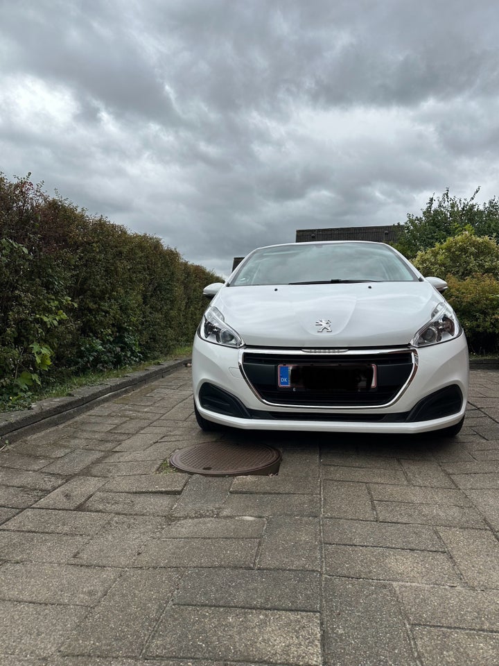 Peugeot 208 1,6 BlueHDi 100 Active 5d