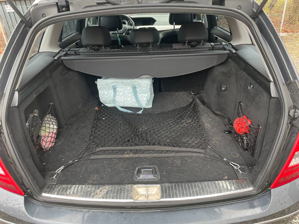 Mercedes C180 2,2 CDi Avantgarde stc. BE 5d