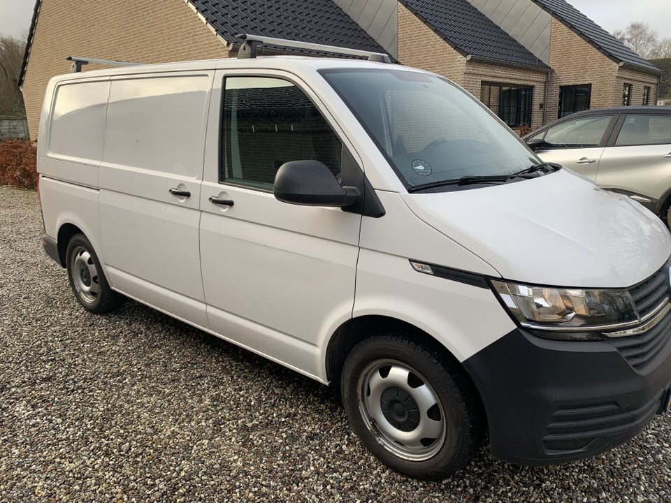 VW Transporter 2,0 TDi 150 Kassevogn DSG kort