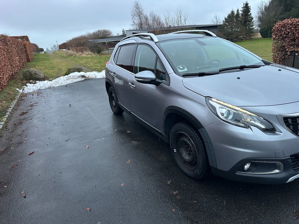 Peugeot 2008 1,2 e-THP 110 Allure Sky EAT6 5d