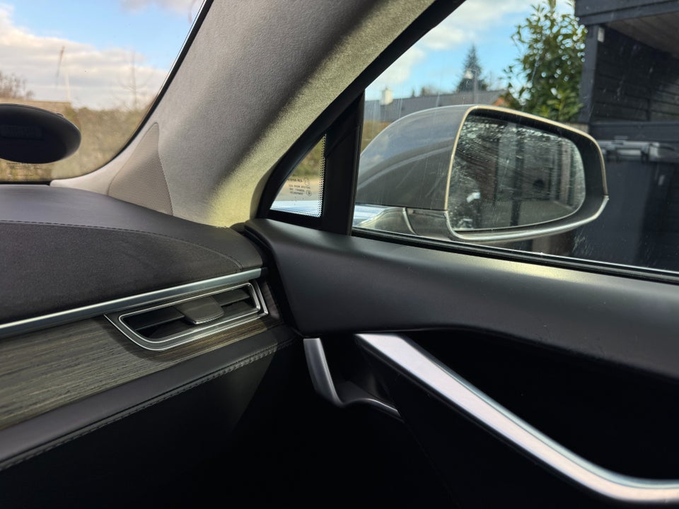 Tesla Model S 90D 5d