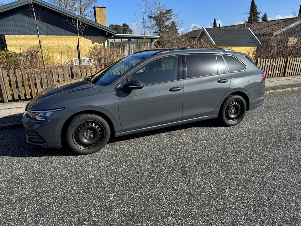 VW Golf VIII 1,5 eTSi 130 Life Variant DSG 5d