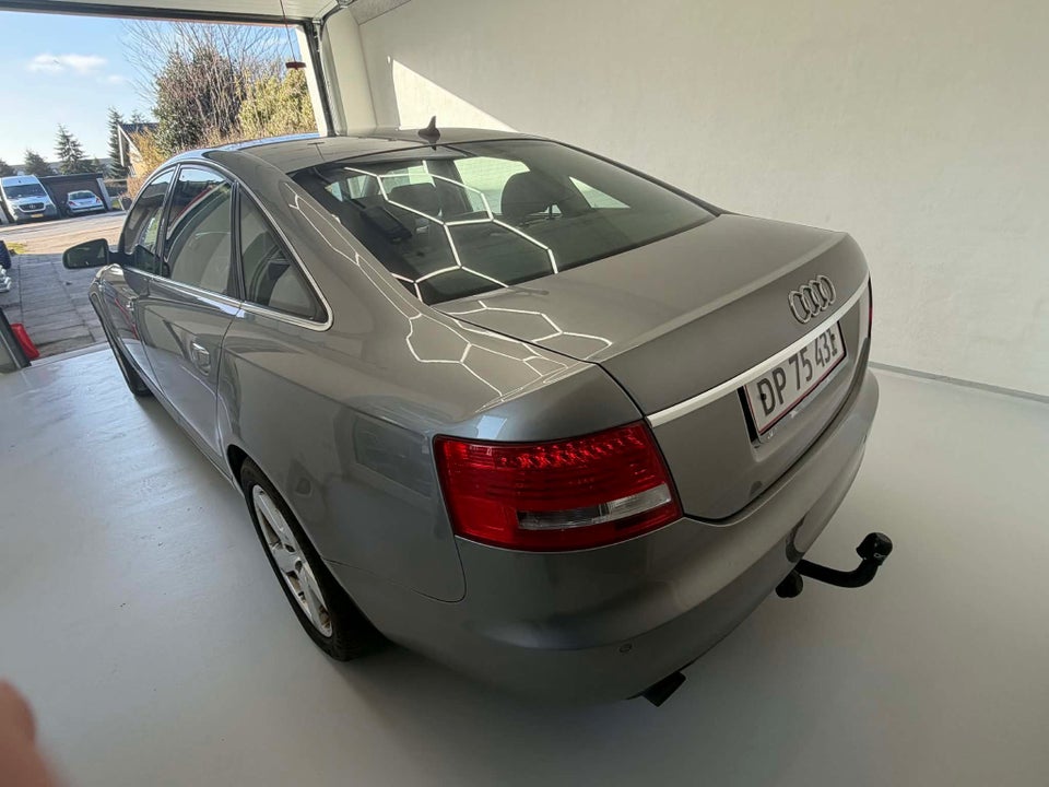 Audi A6 3,2 FSi quattro Tiptr. 4d