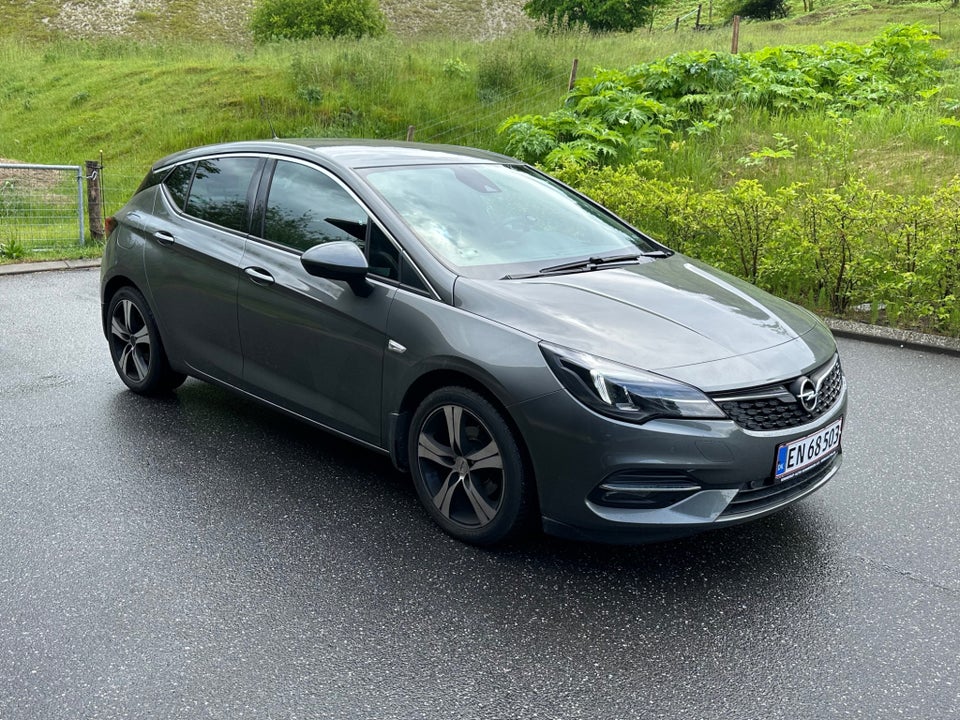 Opel Astra 1,2 T 110 Elegance 5d