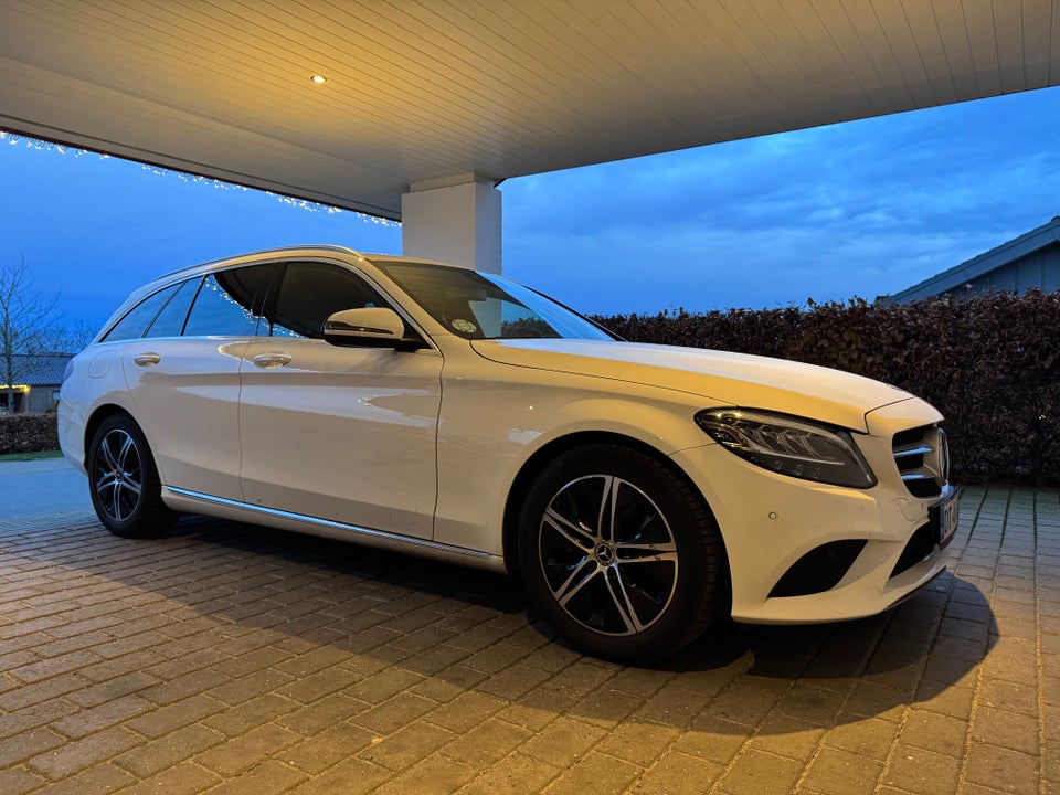 Mercedes C220 d 2,0 Avantgarde stc. aut. 5d