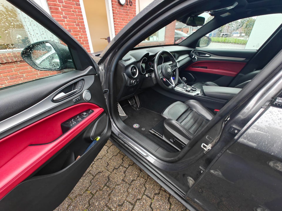Alfa Romeo Stelvio 2,2 JTD 210 Super aut. Q4 5d
