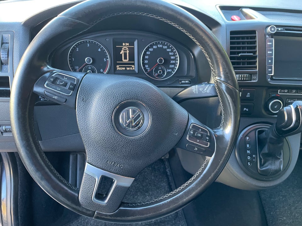 VW Caravelle 2,0 TDi 140 Comfortline DSG lang 4d