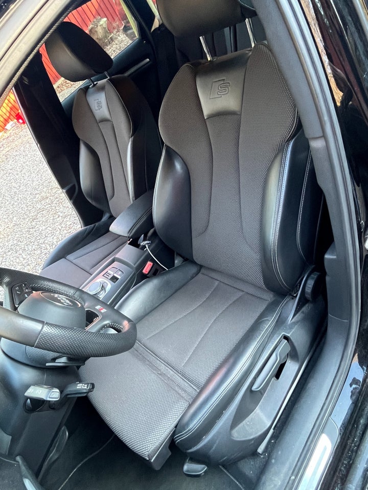 Audi A3 1,4 e-tron S-line Sportback S-tr. 5d