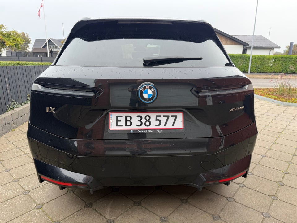 BMW iX xDrive40 Sport 5d