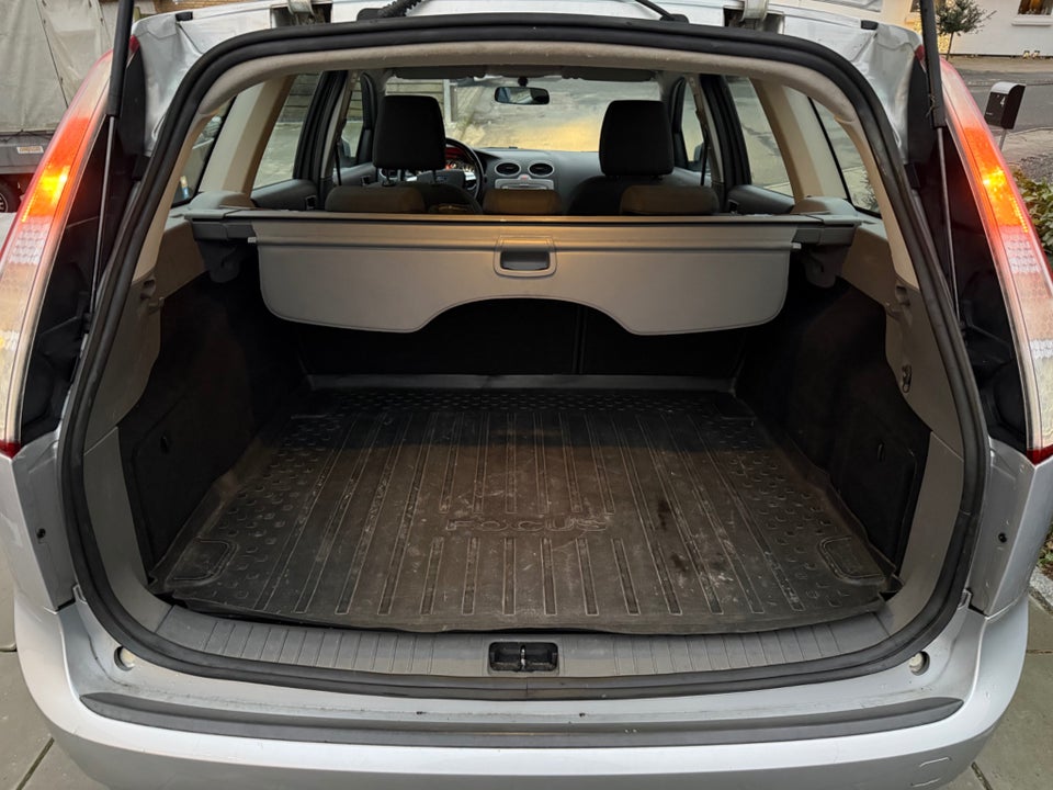 Ford Focus 1,6 Trend Collection stc. 5d