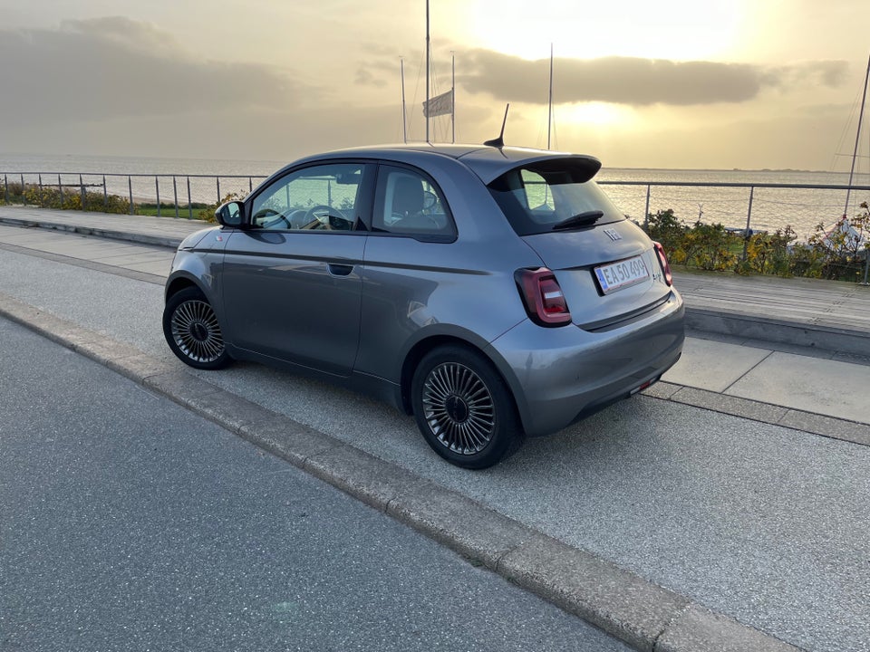 Fiat 500e Icon 3+1 4d