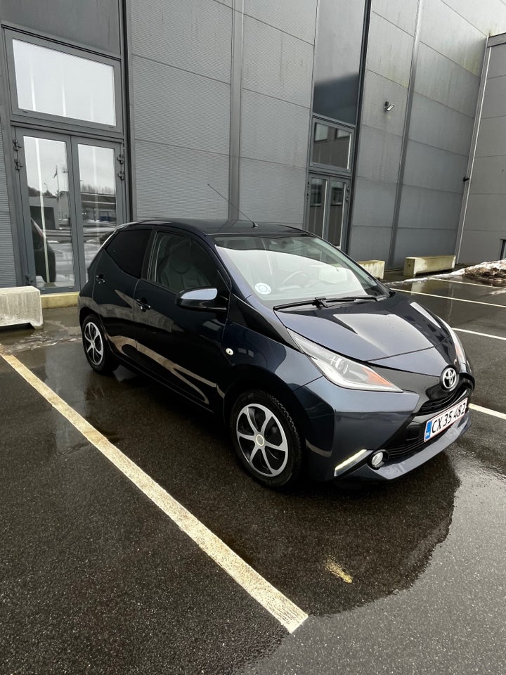Toyota Aygo 1,0 VVT-i x-cellence 5d